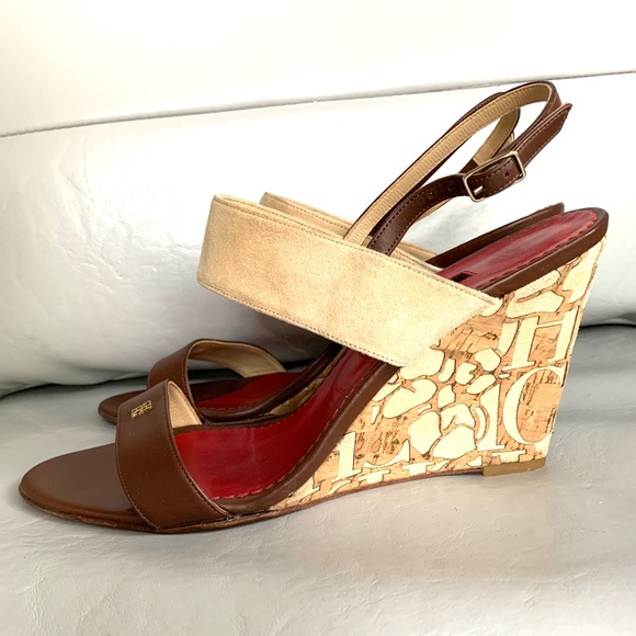 Carolina Herrera Natural suede Ankle Strap Wedge - Picture 5 of 15
